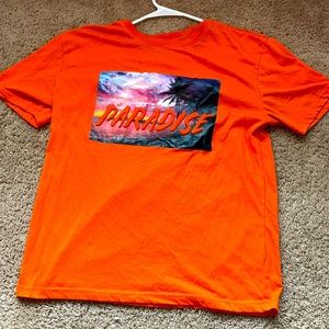 PARADISE shirt orange, fits good!